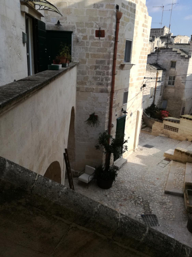 Others 5, La Scala Suite, Matera
