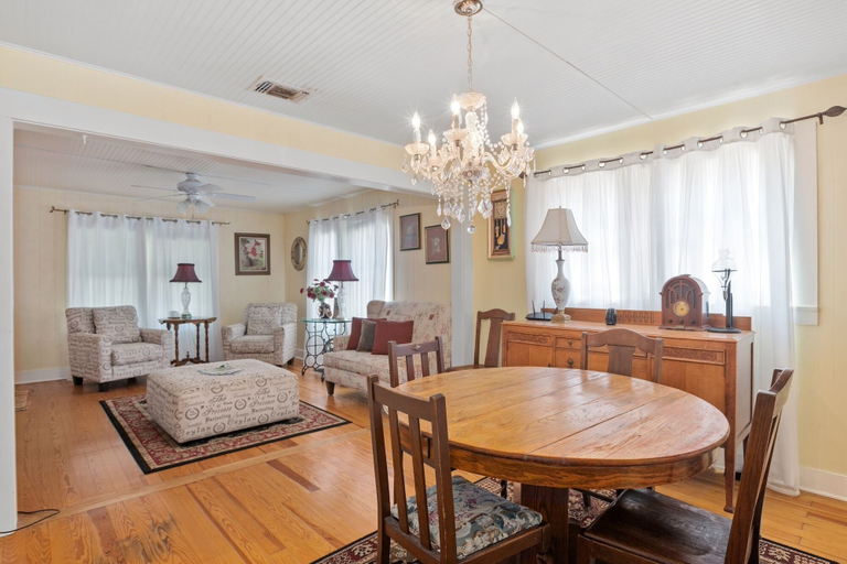 Dining 2, Das Bierschwale Gastehaus 2 Bedroom Home by RedAwning, Gillespie