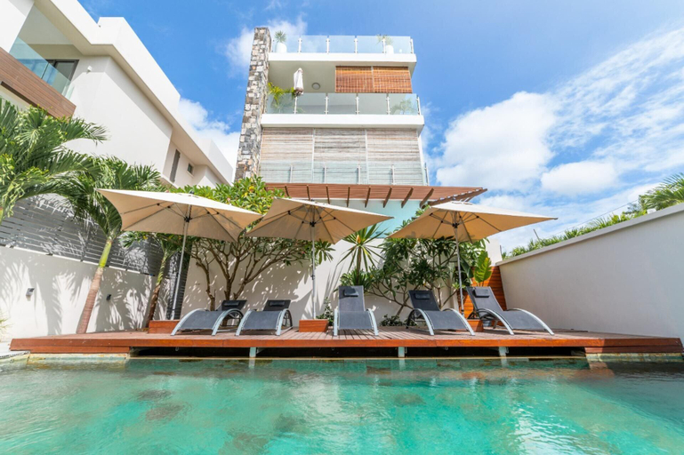 Pool 2, Impeccable 2-bed Apartment in Perebere