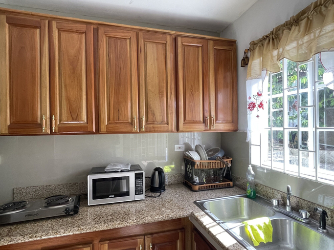 Others 5, Skyline Suites, Breathtaking Mountains & City View 1 Bedroom Apts by RedAwning