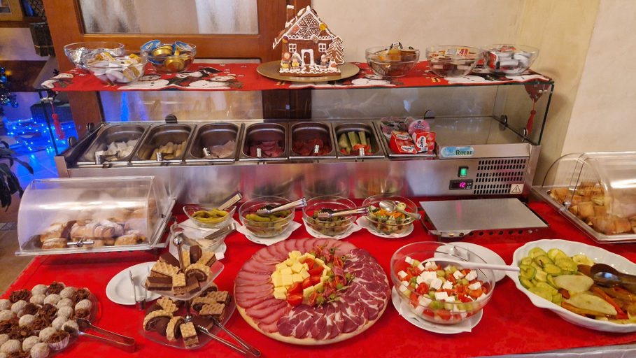 Food & Drinks 5, Garni Hotel Fineso