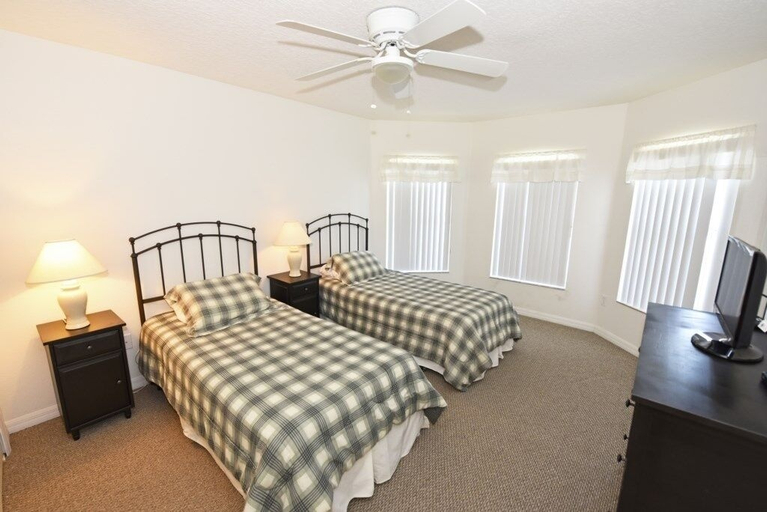 Bedroom 3, Lakeside 4-bed Pool Home At Villa Sol 4 Bedroom Home by Redawning, Osceola