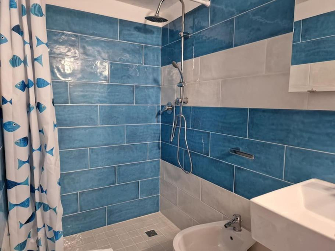 Bathroom 2, Stromboli Vacanze, Messina