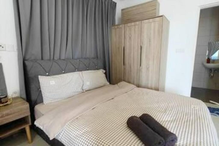 Bedroom 2, Meridin Sovo 2201 4paxCozy Legoland Netflix BySTAY, Johor Bahru