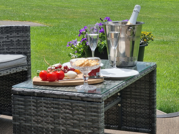 Food & Drinks, Paddock Cottage - Thorpe Arnold, Melton Mowbray, Leicestershire