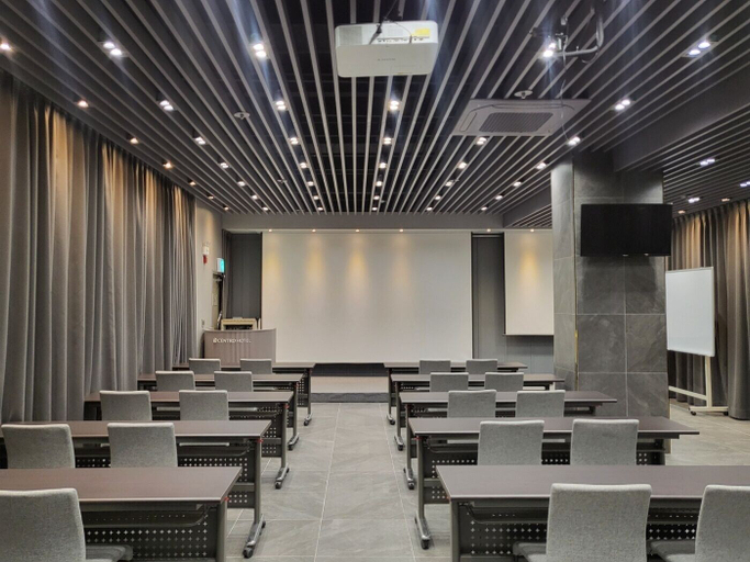 Business Facilities 4, Centro Hotel, Chilgok