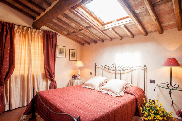 Bedroom 3, Villa Pallina in Aquilea, Lucca