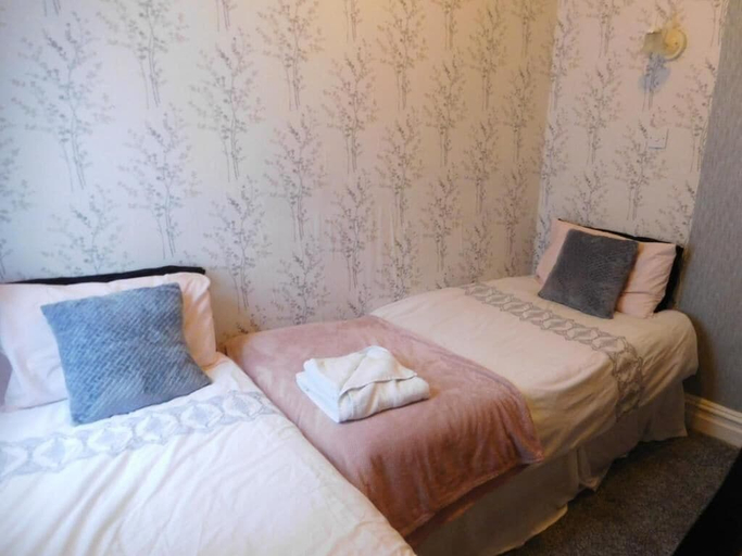 Bedroom 5, Iona Hotel, Blackpool