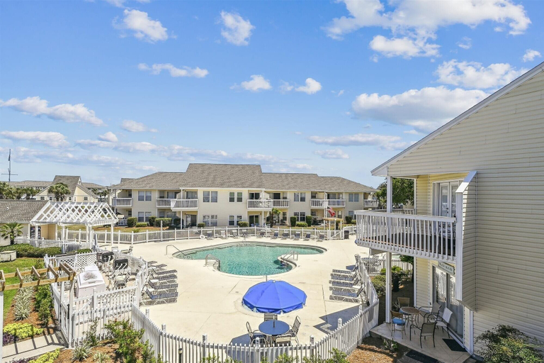 Exterior & Views 2, SPC 9232 is a Beautiful recently upgraded 2 BR with Free Beach Service by RedAwning, Okaloosa