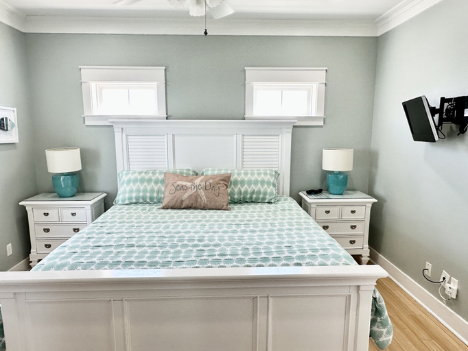 Bedroom 2, Sea View Play 3 Bedroom Home by RedAwning, Santa Rosa