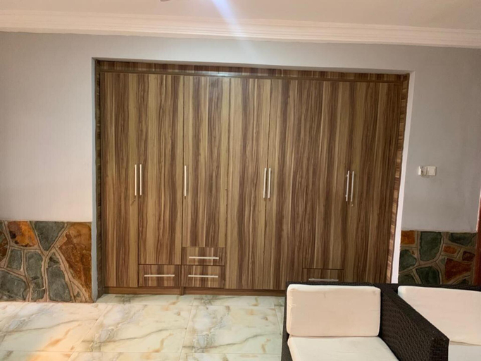 Others 5, 1bed Apartment - Parking, Wifi, Balcony, Bbq, Tema