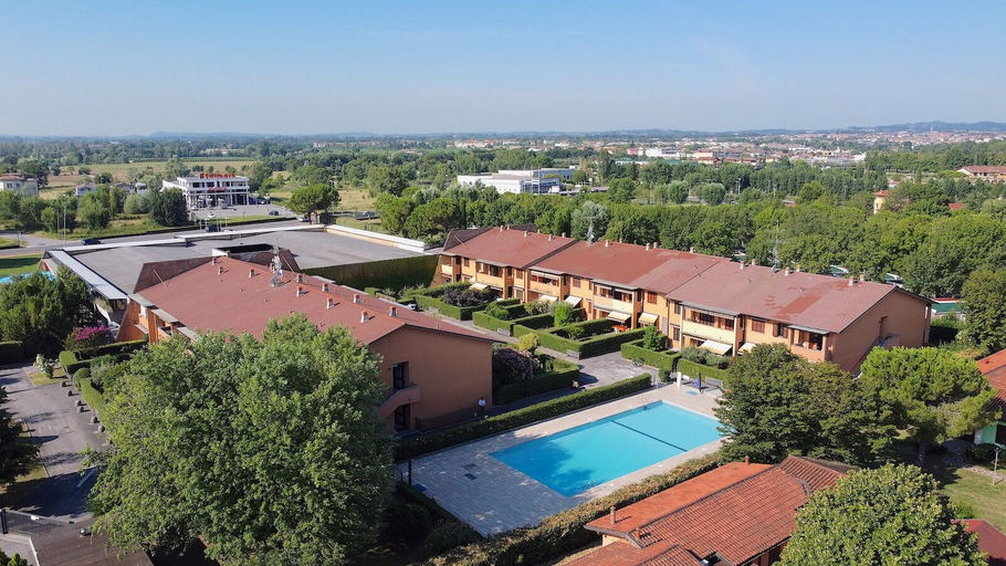 Others 5, Casa Rudi in Sirmione, Brescia