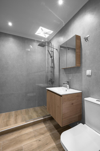 Others 5, WallStreet, The Luxury Suites, Central Macedonia