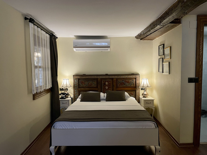Bedroom 3, Urla Taş Konak Otel, Urla