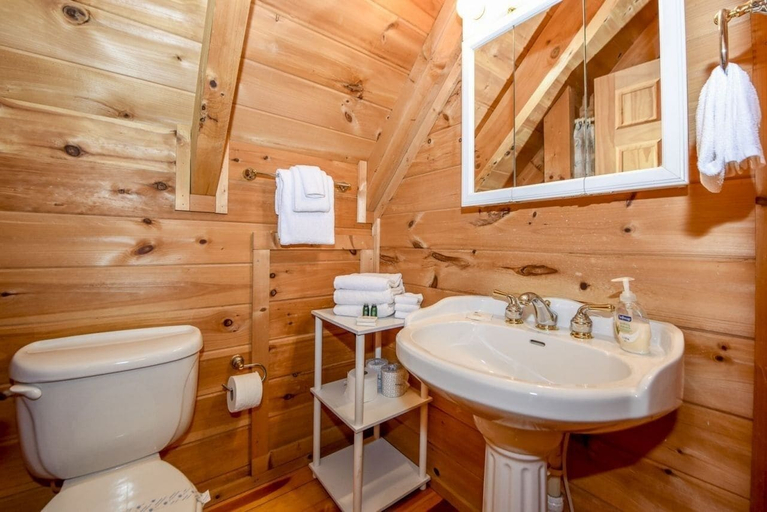 Bathroom 3, Creekside 2 Bedroom Cabin by RedAwning, Blount
