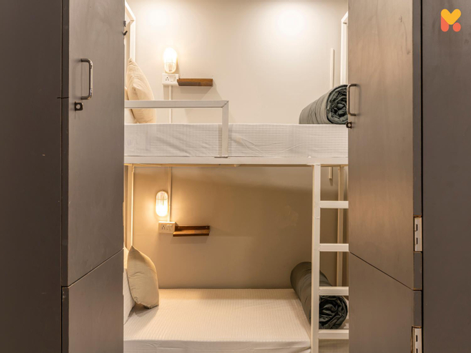 Bathroom 13