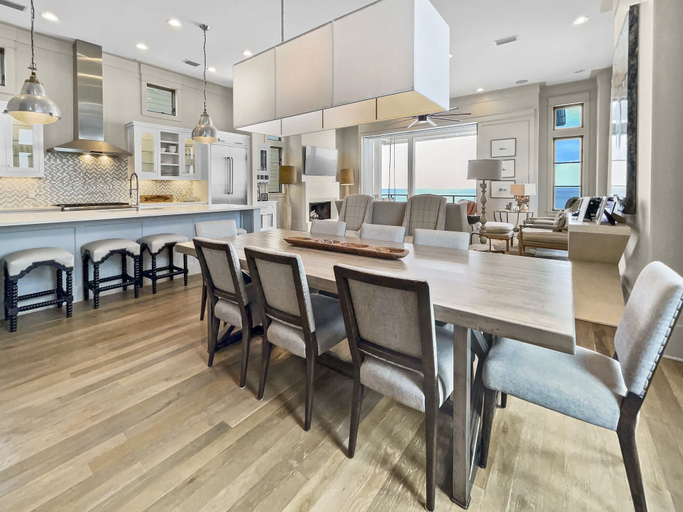 Food & Drinks, 224 Winston Ln 5 Bedroom Home by RedAwning, Walton