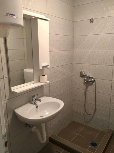 Bathroom 2, Rooms M2, Trebinje