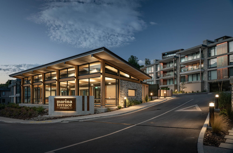 Exterior & Views