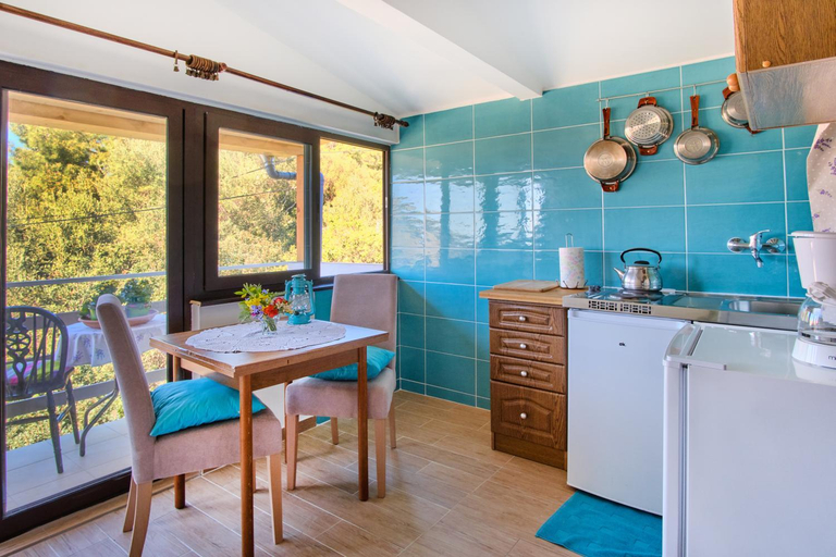 Kitchen, Apartments Mirella, Mali Lošinj