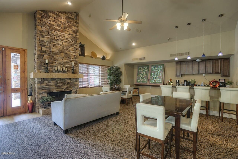 Private kitchen, Villa Allison 2 Bedroom Condo by RedAwning, Maricopa