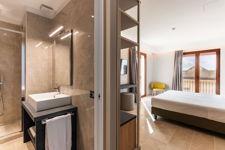 Bedroom 2, Hotel Netum Mare, Syracuse