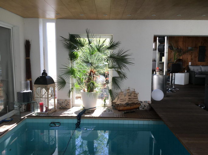 Swimming Pool 4