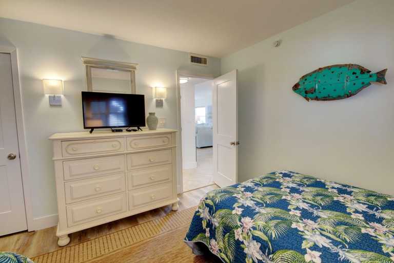 Bedroom 3, 349 El Matador 2 Bedroom Condo by RedAwning, Okaloosa