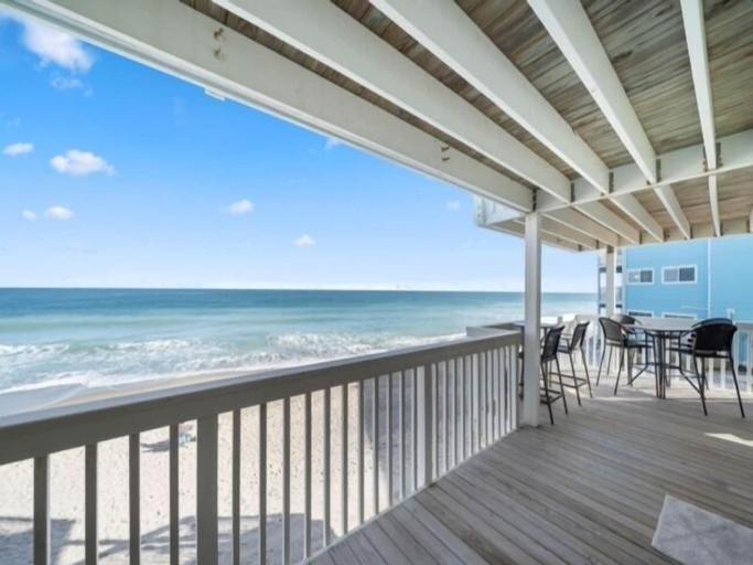 Property grounds 3, Turtle Cove 2 Bedroom Condo by RedAwning, New Hanover
