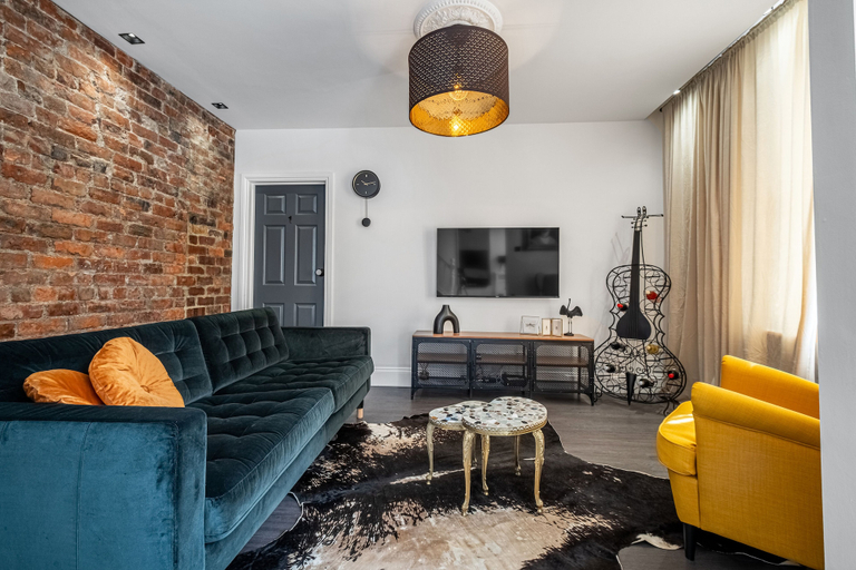 Others 4, Immaculate 6-bed House in Newcastle, North Tyneside