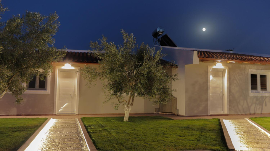 Others 5, Spitakia-Cozy & Comfy Apartments 10minutes from the airport, Attica