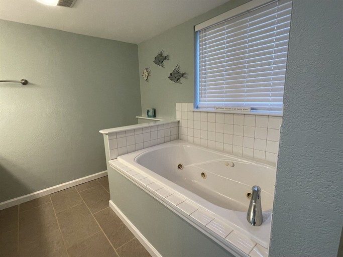 Bathroom 2, Salty Dog 2 Bedroom Villa by RedAwning, Dare
