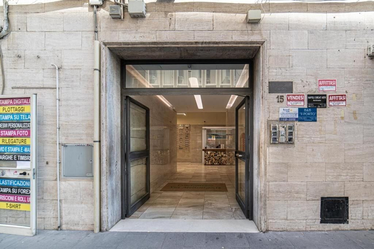 Exterior & Views 2, La Marina, Napoli