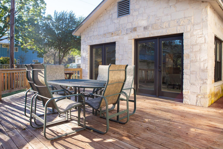 Outdoor dining, Calcamco-rio Rr9030 4 Bedroom Home by RedAwning, Comal