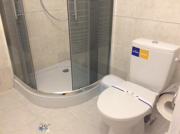 Bathroom 3, Hotel Travel, L'vivs'ka