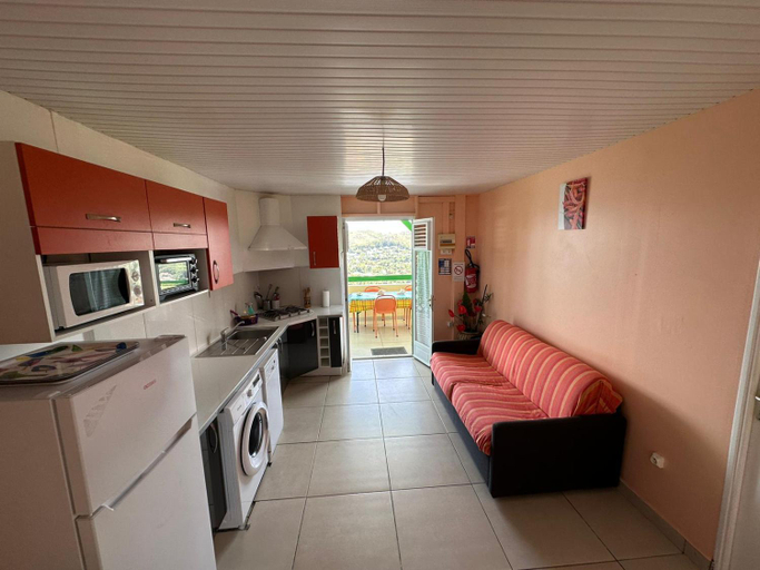Others 4, Les Gites Josiane, Les Trois-Îlets