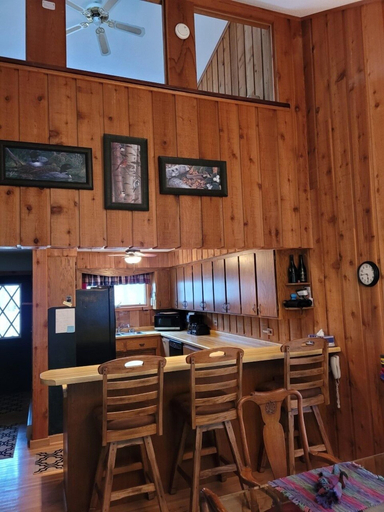 Food & Drinks 4, Cavalier # 2 3 Bedroom Townhouse by RedAwning, Bayfield