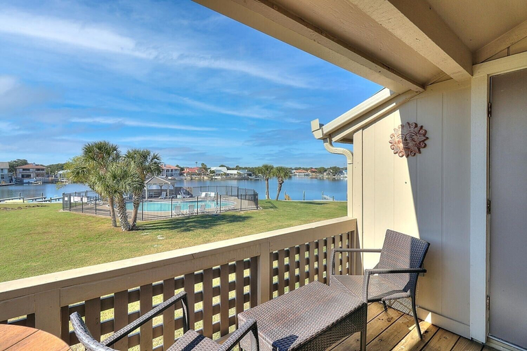 Property grounds 4, Dock Holiday 2 Bedroom Condo by Redawning, Aransas