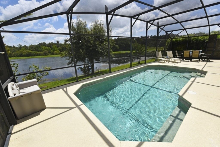 Sport & Beauty 5, Lakeside 4-bed Pool Home At Villa Sol 4 Bedroom Home by Redawning, Osceola
