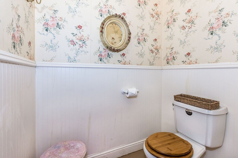 Bathroom 5, Binky's Summer Afternoon Studio Bedroom Cottage by RedAwning, Gillespie