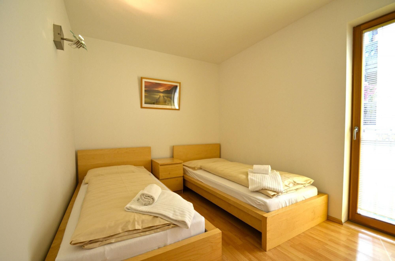 Room 2, Apartment Zell City - Next to ski Lift and Town, Zell am See