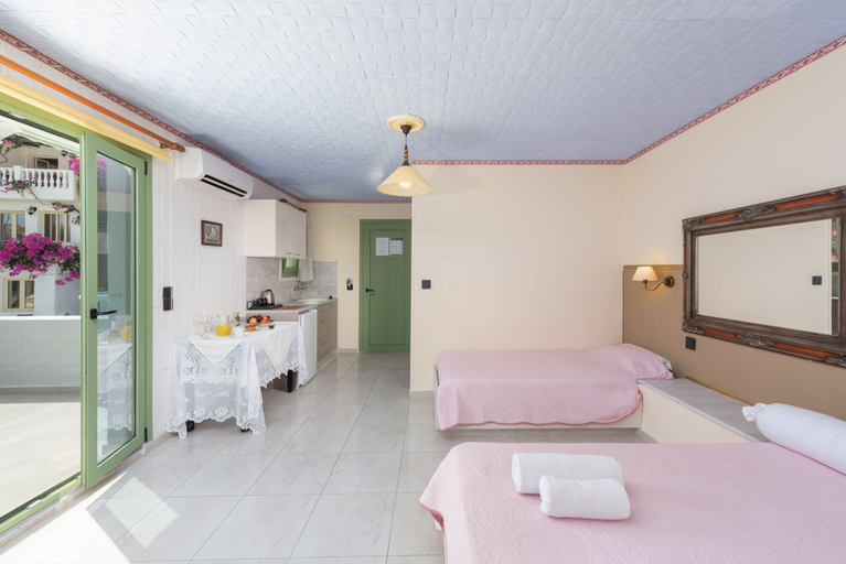 Bedroom, 2 Bed Apartment - Sleeps 8 - Pool, Patio, Views, Crete
