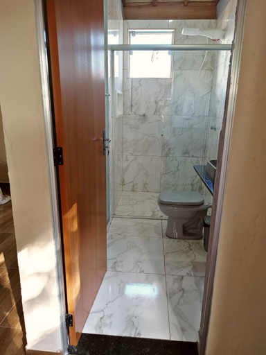 Shower, Suites em Sao Thome das Letras, São Thomé das Letras