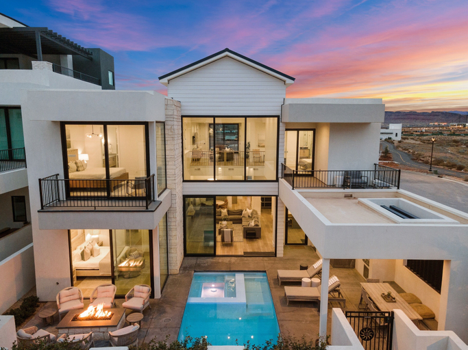 Exterior & Views 2, Golden Hour by RedAwning, Washington