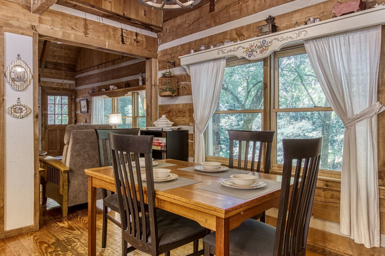 Others 5, Valhalla - Private Rustic Getaway 2 Bedroom Cabin by RedAwning, Sevier