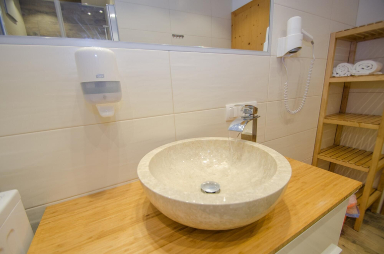 Room 2, Apartment Fuchslehen - Near ski Lift and Town, Zell am See