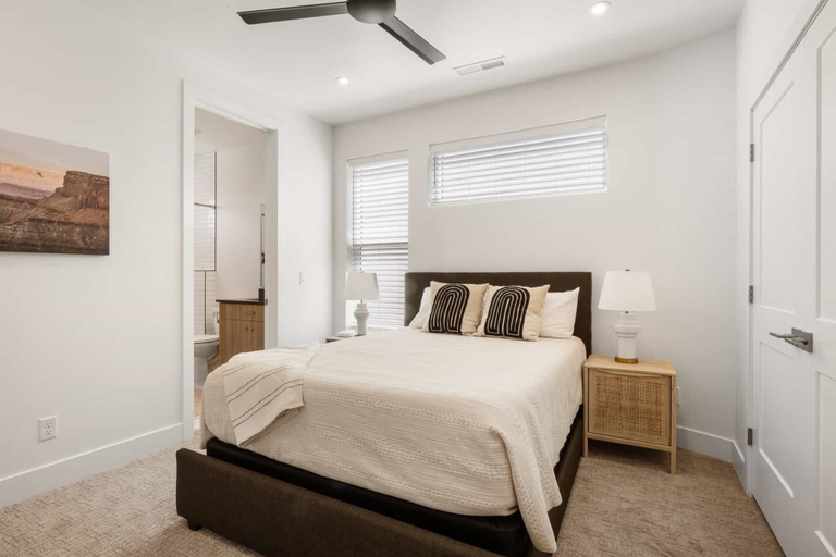 Bedroom 3, Paddleboard Paradise by RedAwning, Washington