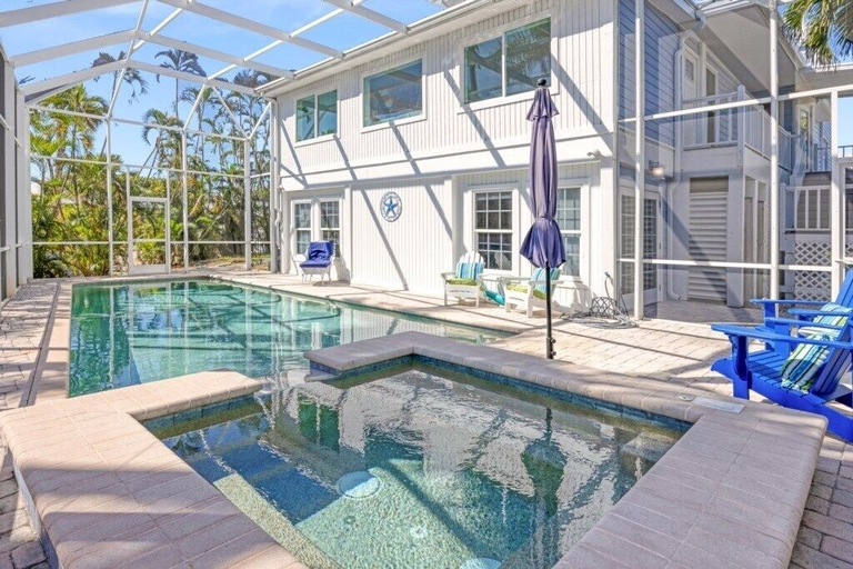 Sport & Beauty 4, Murmond 5 Bedroom Home by RedAwning, Lee