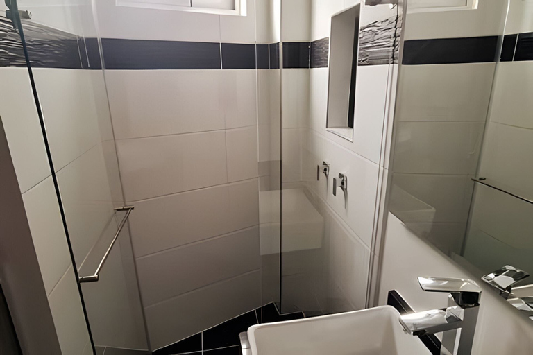 Bathroom 3, 407 Moderno Aparta-Suite en Versalles Tipo Loft - Cali Tower Suites & Lofts, Santiago de Cali