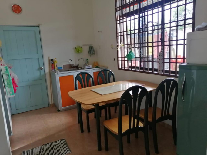 Others 3, JOYFIN homestay roomstay muar, Muar